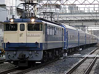 EF65型1000番台 特急色 (EF65-1114) JR東海道本線 川崎〜品川