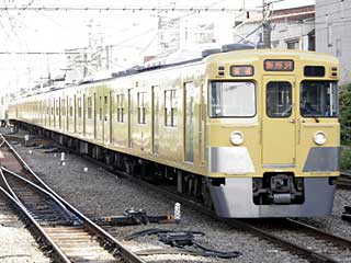 2000系 一般色 (2010) 西武新宿線 小平