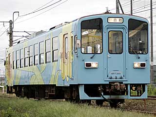 MRT300形 ひまわり色 (MRT305) MRT305