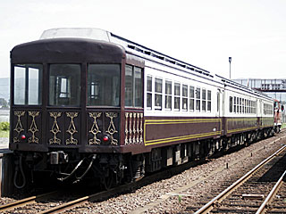 50系700番台 あそBOY車 (オハフ50-702) JR豊肥本線 阿蘇