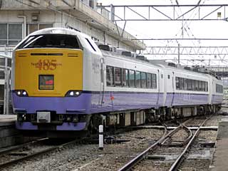 485系3000番台 青森リニューアル車 (クロハ481-3021) JR奥羽本線 青森