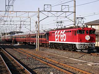 臨時「さよならお座敷ゆとり磐梯号」 EF65型1000番台 レインボー色 (EF65-1118) 白岡