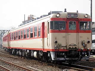 キハ65系 国鉄色 (キハ65-34) JR予讃線 宇和島〜宇和島運転区