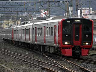 813系100番台 一般色 (クモハ813-108) JR鹿児島本線 門司