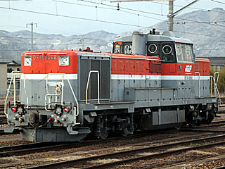 DE10型1500番台 入換機更新色 (DE10-1592) JR信越本線 篠ノ井 DE10-1592