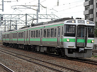 721系0番台 黄緑帯 (クモハ721-10) JR千歳線 白石