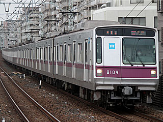 8000系 紫帯 (8109) 東武伊勢崎線 梅島 8109F