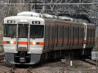 313系2500番台 オレンジ帯 (クモハ313-2516) JR東海道本線 熱海 静シスT16編成