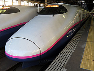 特急「やまびこ」 E2系1000番台 はやて色 (E223-1011) JR東北新幹線 盛岡 J61編成