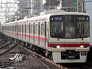 8000系 京王色 (8702) 京王本線 笹塚 8702F