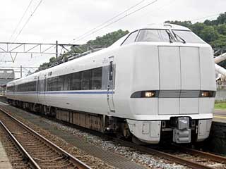 特急「サンダーバード」 681系500番台 サンダーバード車 (クハ680-502) JR七尾線 津幡