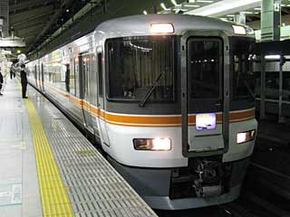 快速「ムーンライトながら」 373系0番台 ワイドビュー特急車 (クハ372-2) 東京