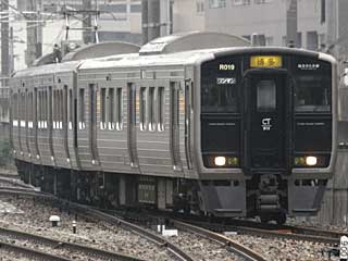 813系100番台 一般色 (クモハ813-119) 博多