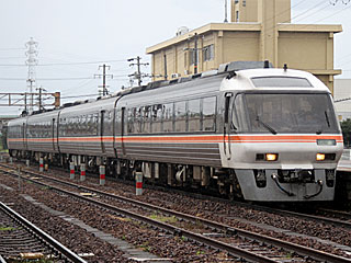 キハ85形0番台 オレンジ帯 (キハ85-13) JR高山本線 美濃太田