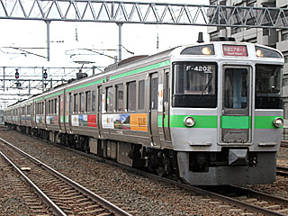 721系4000番台 黄緑帯 (クハ721-4202) JR千歳線 白石