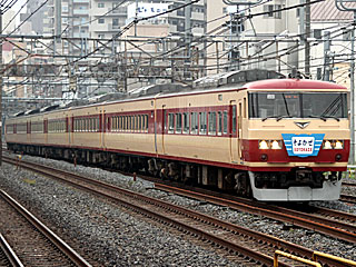 185系200番台 あまぎ色 (クハ185-214) JR東北本線 浦和〜さいたま新都心
