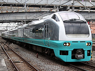 特急「フレッシュひたち」 E653系0番台 フレッシュひたち車グリーンレイク (クハE653-4) JR常磐線 松戸