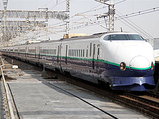 200系1000番台 リニューアル車緑帯 (221-1003) JR上越新幹線 大宮