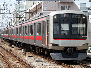 5050系4000番台 赤桃帯 (4008) 東急東横線 菊名 4108F