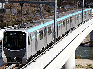 2000系 (2510) 仙台市営地下鉄東西線 大町西公園〜国際センター 2110F
