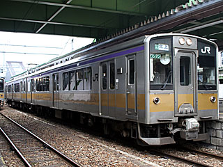 701系1000番台 仙台色 (クハ700-1032) JR東北本線 盛岡