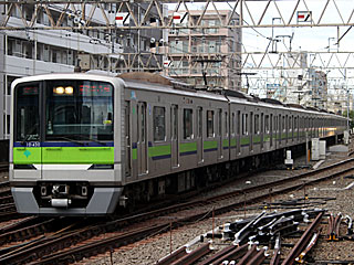 10-300形 黄緑帯 (10-430) 京王新線 笹塚 10-370F