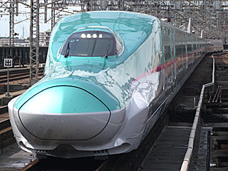 特急「はやぶさ」 E5系0番台 はやぶさ車 (E523-4) JR東北新幹線 大宮 U4編成